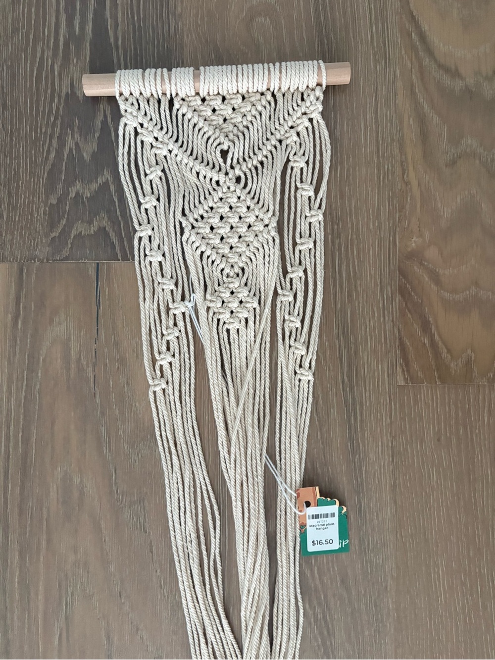 NWT Handmade Macramé Wall Hanging plant holder in Natural Cream